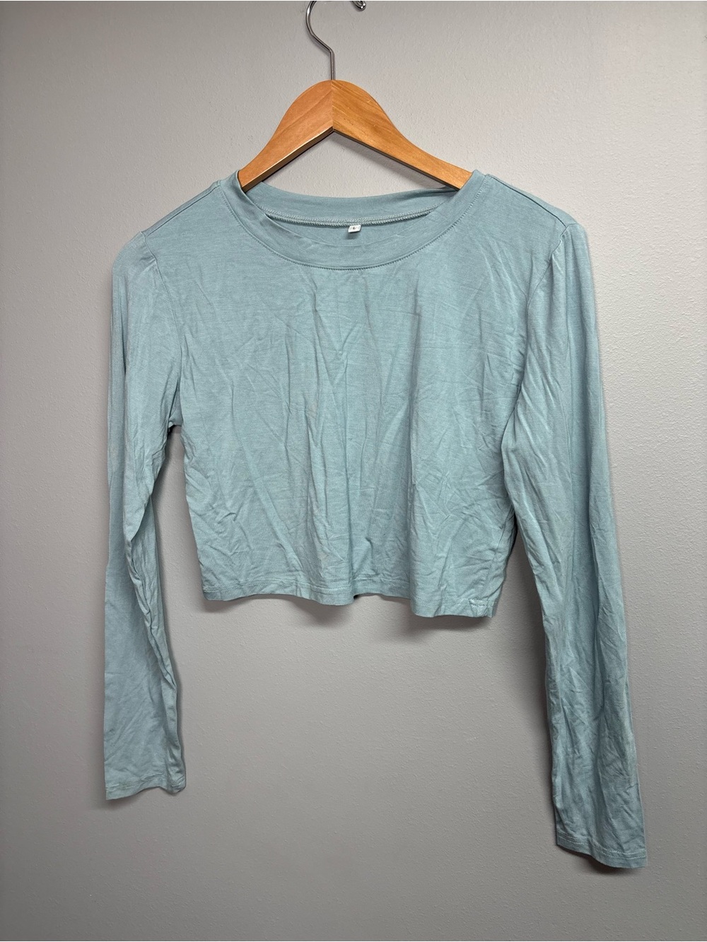 Light Blue Long-Sleeve Cropped Tee - Women